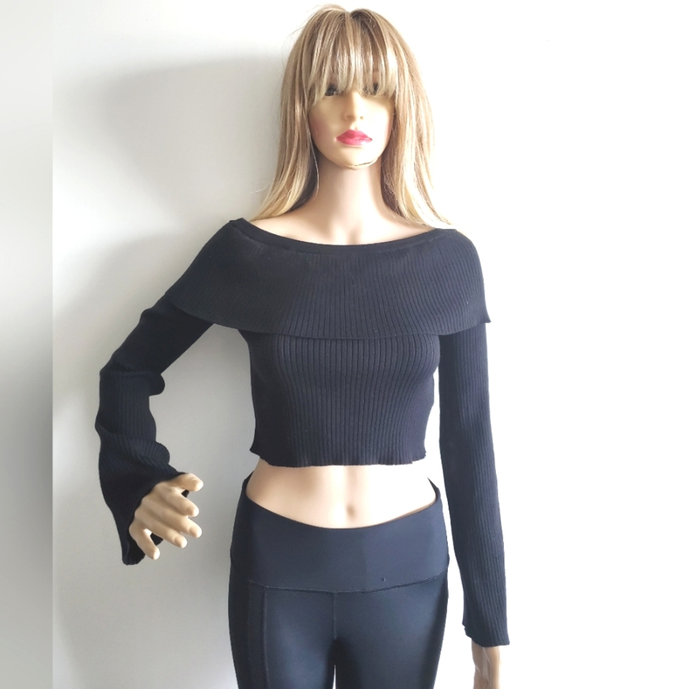 Black Crop Sweater Top
